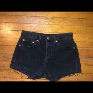 ✨✨LEVIS 501 DENIM CUTOFFS✨✨